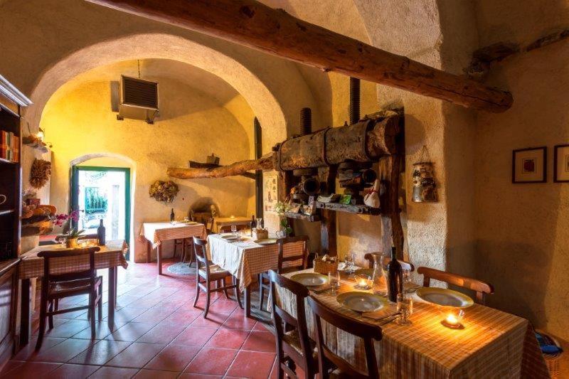 Agriturismo La Selva Finale Ligure Bagian luar foto